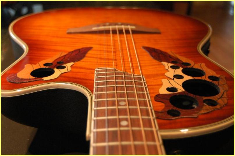 Index of /Acoustic Series/Celebrity/Ovation Celebrity Deluxe CC257